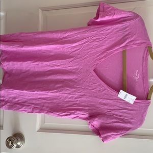Featherweight Slub Cotton V-neck tee - NWT